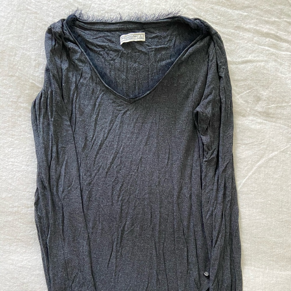 Essential long sleeve top